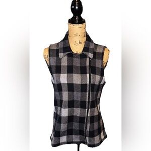Chaps Sweater Vest Womens Medium Black & Gray Plaid Stretch Knit Full Zip Size L